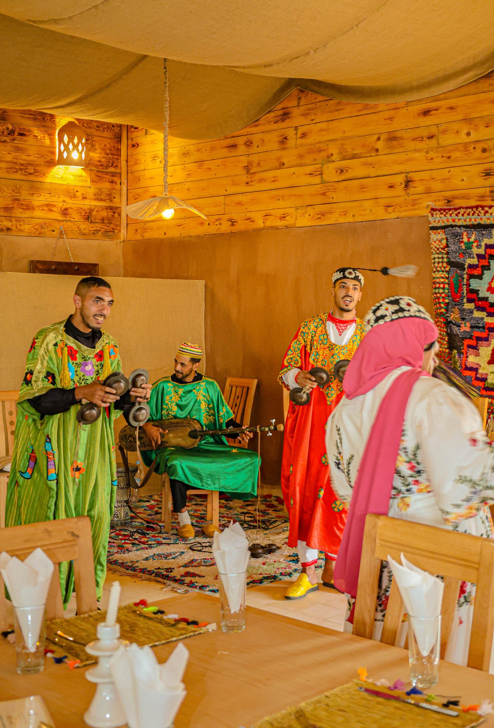 Moroccan dinner and Gnawa show at Agafay Palm